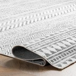 Hot Sale 🔥 nuLOOM Kira Machine Washable Tribal Geometric Area Rug 😍 -nuLOOM Boutique 2a71896af3f74783993a1f4108b17e33 0f486ae8 6457 4a3d b135 aa75a8b76d51 1080x