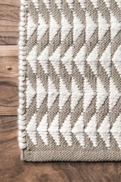 Discount 🤩 nuLOOM Outdoor Striped Yasmin Area Rug 😍 -nuLOOM Boutique d721fe1b42c74faa9f8df5ade92837d7 1080x